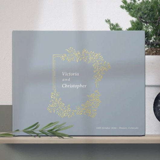 Elegante Floral Crest Classic Botanische bruiloft Gastenboek