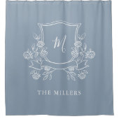 Elegante Floral Crest | Dusty Blue Monogram Douchegordijn (Voorkant)