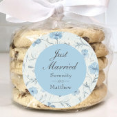 Elegante Floral Dusty Blue bruiloft net getrouwd Ronde Sticker