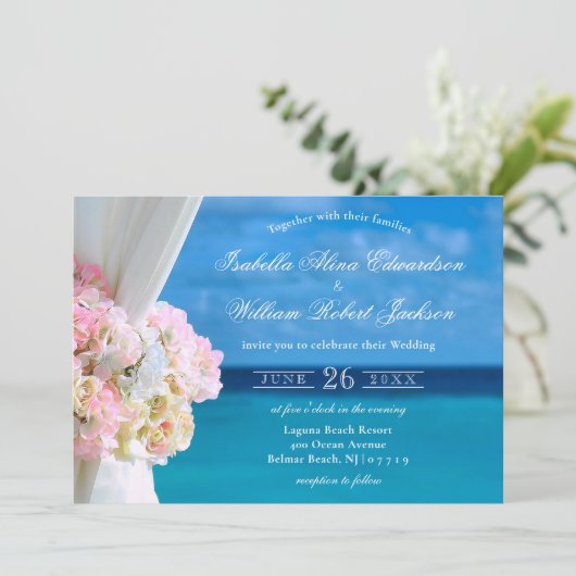 Elegante Floral Ocean Beach bruiloft uitnodiging (Staand voorkant)