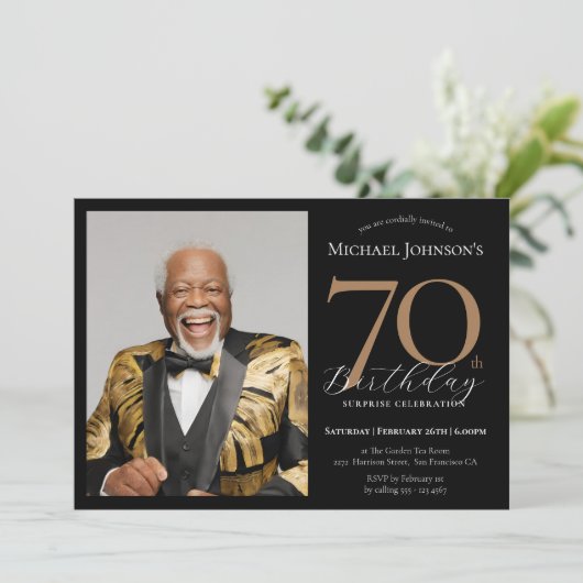 Elegante foto Black Gold Surprise 70e verjaardag Kaart (Staand voorkant)