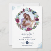 Elegante foto Bourgogne Berry Blauw krans bruiloft Save The Date (Voorkant)