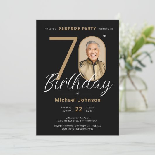 Elegante foto Gold Black Surprise 70e verjaardag Kaart (Staand voorkant)