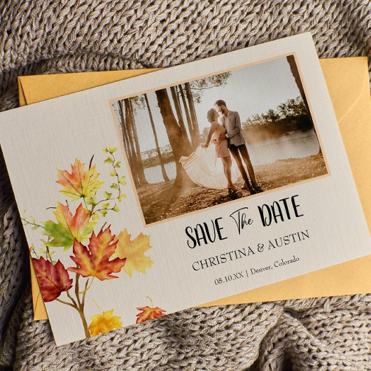 Elegante foto Herfst wild bladeren Save the Date Briefkaart