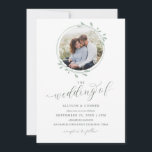 Elegante Foto Sage Trouw Romantisch Schrift Kaart<br><div class="desc">Deze elegante trouwkaart bevat jouw foto bovenaan omringd door een eenvoudige saliegroene krans. Het is gekoppeld aan een romantisch kalligrafisch schrift.</div>