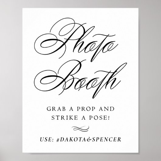 Elegante fotocabine slaat een pose | Zwart script Poster (Voorkant)