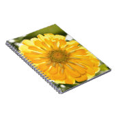 Elegante gele bloemen daisy notitieboek (Rechterzijde)