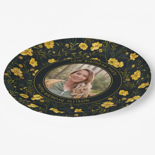 Elegante gele boterbloem bloemen verjaardagsfeestj papieren bordje (Gekanteld)