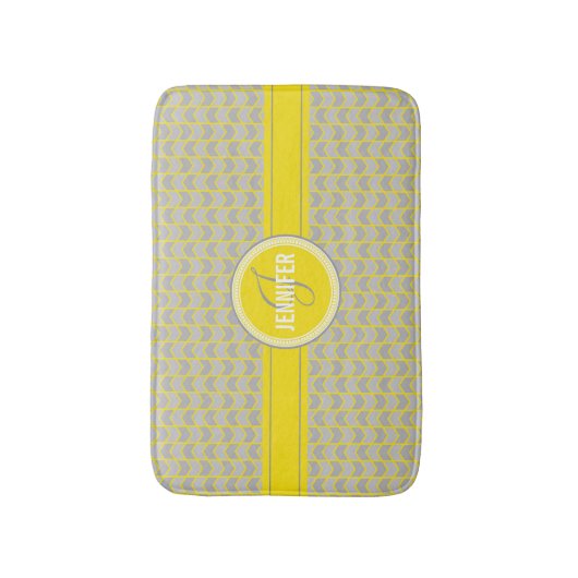 Elegante gele en grijze chevron monogrammed naam badmat (Voorkant Verticaal)