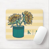 Elegante Gele Gestreepte Monogram Zonnebloem  Muismat (Met muis)