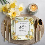 Elegante gele narcissen Bloemen 40e verjaardag Papieren Bordje<br><div class="desc">Elegant geel narcissen bloemenontwerp "40th Birthday" ontwerp met een bloemenvierkant lijst narcissen rond een wit en groen lijst op een verontrustende geel-witte achtergrond.</div>