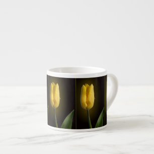 Elegante Gele Tulp Espresso Kop