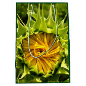 Elegante gele zonnebloem foto medium cadeauzakje (Voorkant)