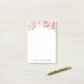 Elegante gemonogrammeerde roze waterverf roos bloe post-it® notes (Op bureau)