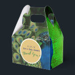 Elegante gepersonaliseerde geveldozen Peacock Feat Bedankdoosjes<br><div class="desc">De kleine en dainty gable gestileerde gunstdozen met de gebieden van de tekst sjabloon voor u om uw gekozen informatie toe te voegen of het voor een collectieve of persoonlijke familiegebeurtenis is. Deze gunstboxen passen bij kleine minten,  juwelen (indien gebruikt als cadeaudoos) of andere kleine goederen.</div>