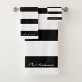 Elegante gepersonaliseerde zwart-witte strepen bad handdoek (Insitu)