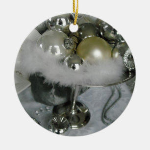 Elegante glazen ballen op een zilveren voetstuk keramisch ornament