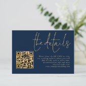 Elegante Gold Script Navy QR Code Wedding Details Informatiekaartje (Staand voorkant)