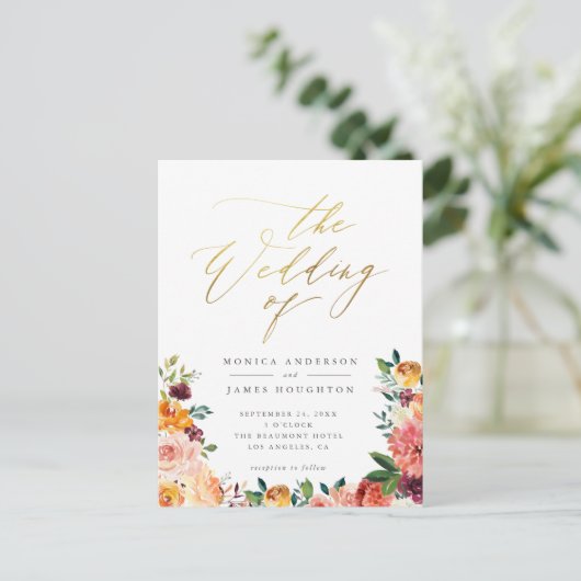 Elegante Gold Script Waterverf Bloemenbruiloft Uitnodiging Briefkaart (Staand voorkant)