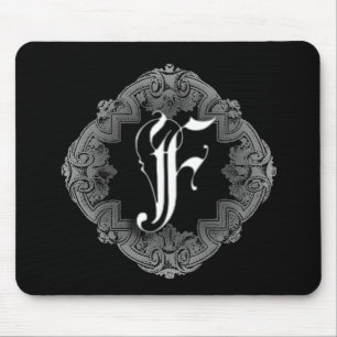 Elegante goth initial F Muismat