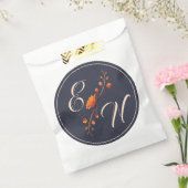 Elegante Gotische Bloemen Monogram Bruiloft Favor  Bedankzakje (Gezegeld)