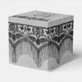 Elegante Gotische Kant Posh Bruiloft Favor Box Bedankdoosjes (Achterkant)