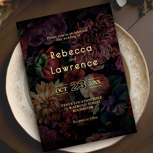 Elegante gotische moody bloemenbruiloft uitnodigin kaart