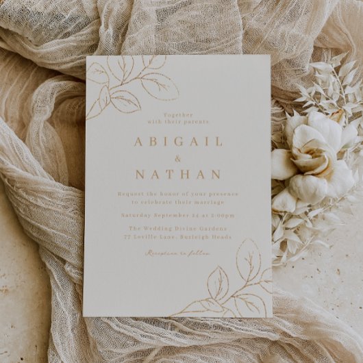 Elegante gouden blad en beige moderne bruiloft kaart