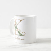 Elegante gouden bloemenletter K monogram mok (Voorkant links)