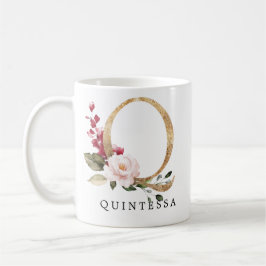 Elegante Gouden Blush Roze Bloem Letter Q Koffiemok