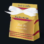 Elegante gouden bruiloft viering bedankdoosjes<br><div class="desc">Ongeacht het type bruiloft dat men wenst, zijn deze uniek ontworpen en aanpasbare producten hier om de planning van de bruiloft gemakkelijker te maken en de feesten veel leuker voor iedereen! #zazzlemade #wedding #weddingplanner #weddingideas #weddingdecor #bride #bachelorparty #bachelorette #weddingparty #weddingreception #bridalparty #weddingdress #verloving label #couple #groom #bridetobe #events #weddingday #bridesmaids...</div>