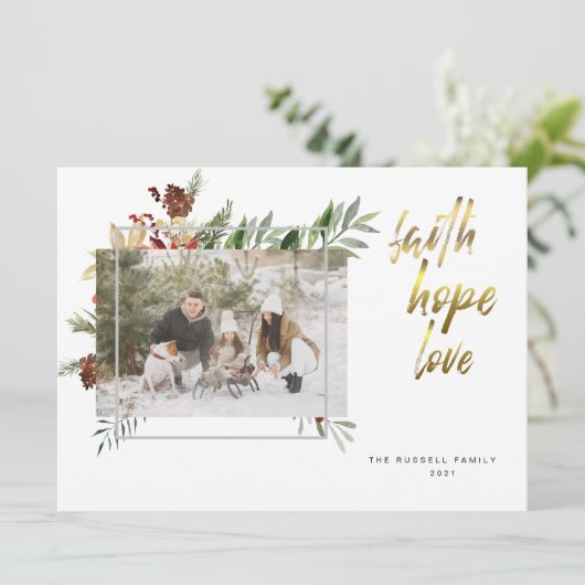 Elegante Gouden Calligraphy Drie Foto Kerstmis Feestdagenkaart (Staand voorkant)