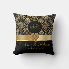 Elegante Gouden Damast op Zwarte Monogram Kussen