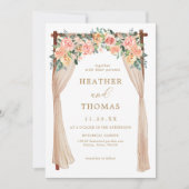 Elegante gouden en perzik bloemenboog bruiloft kaart (Voorkant)