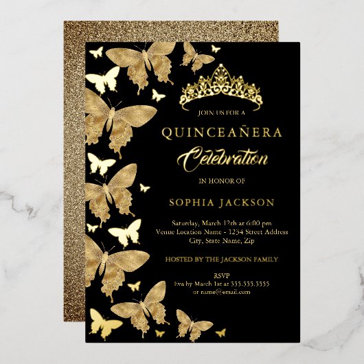 Elegante gouden en zwarte vlinder Quinceanera Folie Uitnodiging (Voorkant / Achterkant)