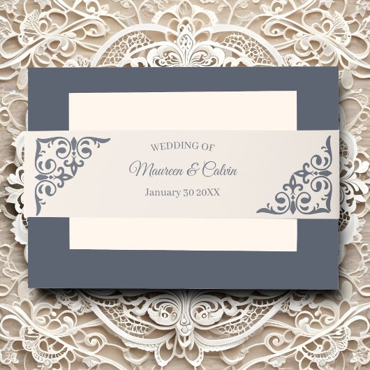 Elegante gouden filigraan op witte bruiloft uitnodigingen wikkel