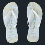 Elegante Gouden Kant Bruidsmeisje Lichtblauwe Trou Teenslippers<br><div class="desc">Deze prachtige trouwflipflops zijn een geweldige manier om je bruidsmeisje te bedanken en te eren terwijl je haar voeten tegelijkertijd spaart. Kenmerken een elegante ontwerp met gouden kantfranjes op een licht poederblauwe achtergrond en fancy gouden scriptlettering. De tekst luidt Bruidsmeisje met haar naam eronder. Geweldige manier om haar te bedanken...</div>