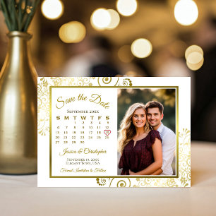Elegante gouden krullen op witte kalender foto bru save the date