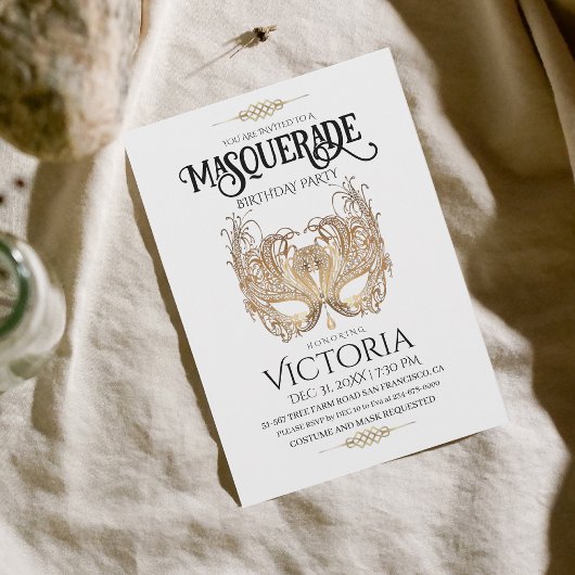 Elegante gouden maskerade feestverjaardag kaart
