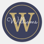 Elegante gouden monogram script naam navyblauw ronde sticker (Voorkant)