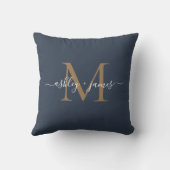 Elegante Gouden Monogram Script Namen Trouwen Blau Kussen (Achterkant)
