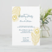 Elegante gouden Peacock verjaardagsfeestuitnodigin Kaart (Staand voorkant)