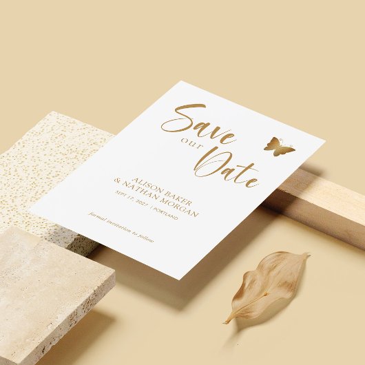 Elegante Gouden Schrift met Glitter Vlinder Bruilo Save The Date