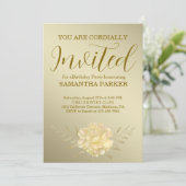 Elegante gouden script bloemenge verjaardagsuitnod kaart (Staand voorkant)