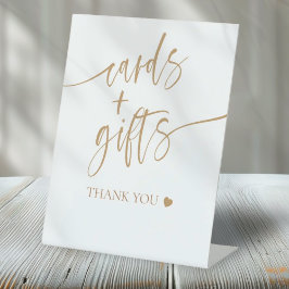 Elegante gouden script bruidsshowerkaarten en -cad reclamebord met voetstuk