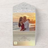 Elegante gouden slingerlichten bruiloft all in one uitnodiging (Buitenkant)