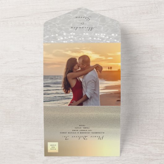 Elegante gouden slingerlichten bruiloft all in one uitnodiging (Buitenkant)