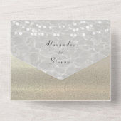 Elegante gouden slingerlichten bruiloft all in one uitnodiging (Achterkant)