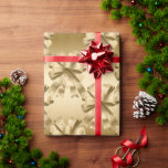 Elegante gouden strikken Glam Christmas Cadeaupapier<br><div class="desc">Elegante faux gouden strikken op een gouden achtergrond waardoor een feestelijk ontwerp ontstaat voor al uw speciale pakketten. 100% Zazzle klanttevredenheid elke dag.</div>