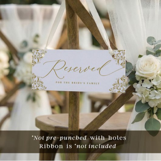 Elegante gouden trouwstoel of rij bord